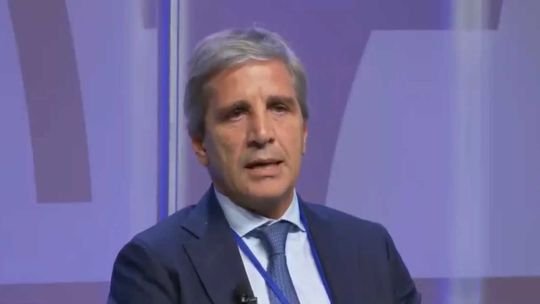 “No nos movemos un centímetro”: Caputo plantó bandera en Washington y descartó nuevas devaluaciones