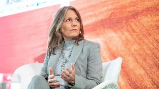 La secretaria de Energía explicó por qué se sigue importando GNL