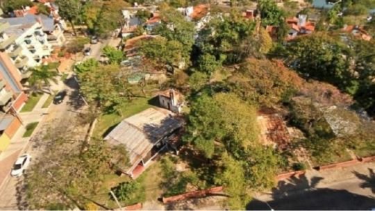 El Gobierno oficializó la venta de seis inmuebles del Ejército en Corrientes