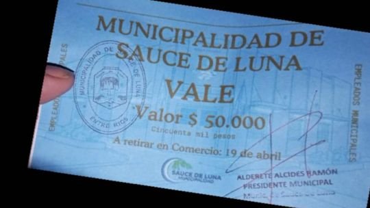 Municipio de Sauce de Luna: pagaron sueldos con tickets para comida