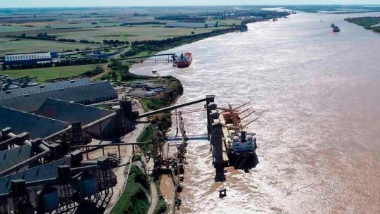 Hidrovía Paraná-Paraguay: empresarios pidieron acelerar la licitación clave para el comercio exterior