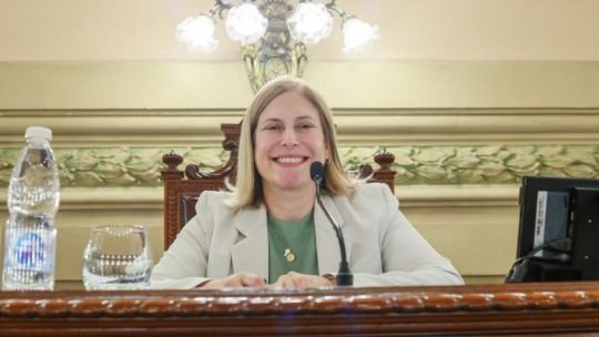 Exvicegobernadora de Santa Fe: “Adorni se tiene que ir solo”