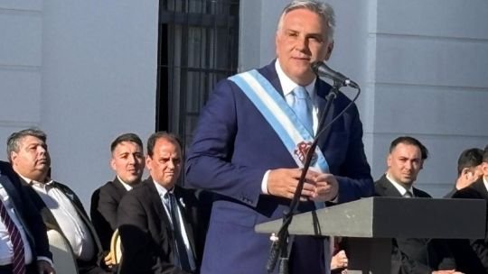 Llaryora contra la grieta: “Arruina hasta los domingos en familia”