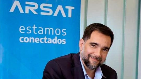 Nadie se hace cargo del funcionario de los U$S2,5 millones, pero estuvo dos años y medio con los libertarios