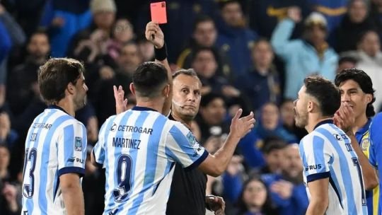 “El fútbol argentino vive un tiempo de sospecha, incredulidad e ilegitimidad”: el análisis del polémico arbitraje en Rosario Central-Racing