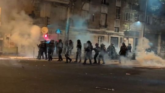 Caos en París tras el título del PSG: más de 130 detenidos, heridos y enfrentamientos con la policía