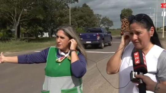 Maestras rurales a la deriva: hacen “dedo” para dar clases y cobran 0 mil