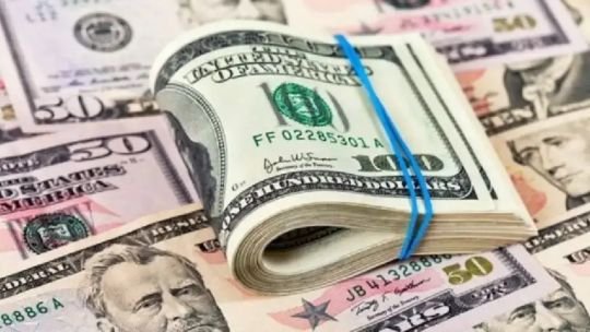 A cuánto cerró el dólar hoy, lunes 4 de mayo