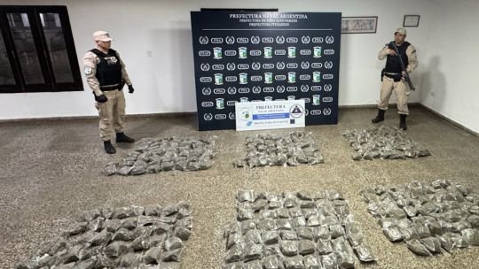 Llamado anónimo y persecución: cómo incautaron 91 kilos de marihuana en Corrientes