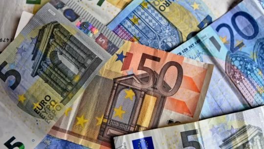 Cotización del euro y euro blue hoy, miércoles 27 de mayo