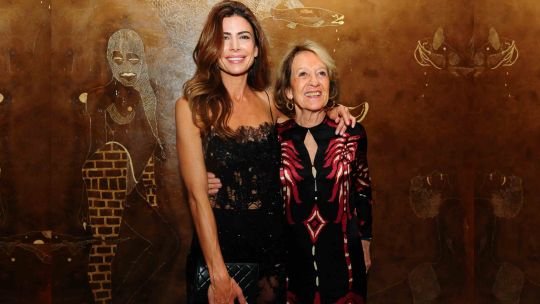 Juliana Awada y la madre de la reina Máxima en la noche de los Amigos del Moderno