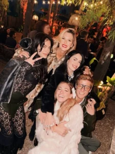 Todas las fotos del casamiento de Rochi Igarzábal: reencuentro, amor y pura nostalgia de Casi Ángeles