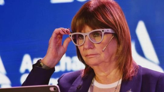 Patricia Bullrich pidió que Manuel Adorni adelante la presentación de su declaración jurada