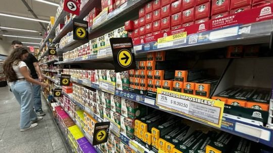 INDEC publica la inflación de abril: el Gobierno espera mostrar una baja, pero el piso aún no cede