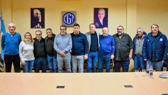 La CGT y las dos CTA se reunieron y coinciden en idear un plan de lucha