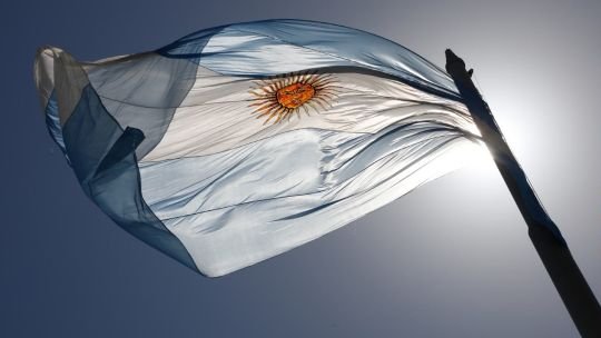Día de la Bandera: Así fue como Manuel Belgrano izó y juró el estandarte nacional por primera vez