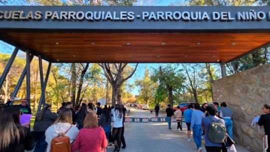 Presuntos abusos en el jardín Niño Dios: el cura señalado por las denuncias quedó bajo restricción judicial
