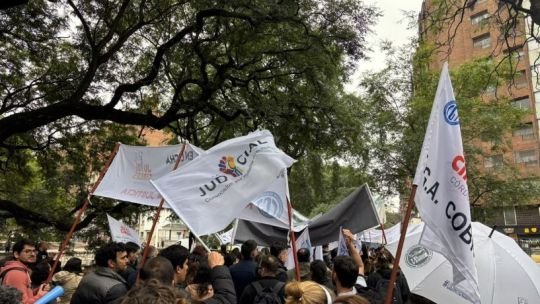 En vísperas de la mesa de diálogo entre el TSJ y el gremio, hay rumores de fuertes descuentos por paros