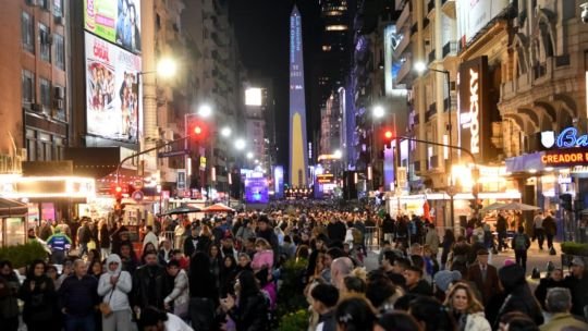 7 de cada 10 porteños participan de actividades nocturnas