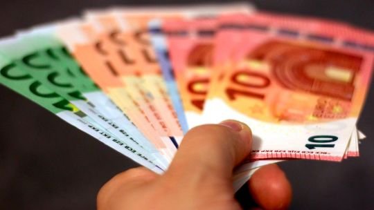Cotización del euro y euro blue hoy viernes 26 de junio