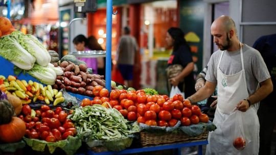 Consultoras prevén que la inflación de junio perforará el 2% impulsada por la baja de los alimentos