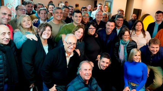 De Loredo juega la carta “orgánica” para frenar los “atajos libertarios” sobre los intendentes radicales