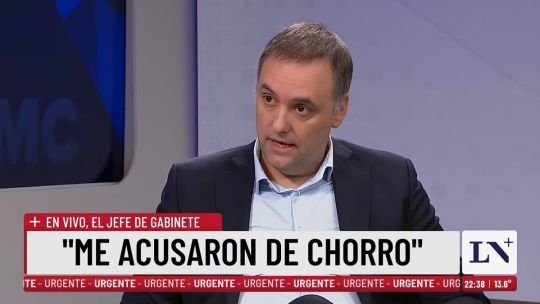 El relato de Adorni es literatura. No merece una línea más
