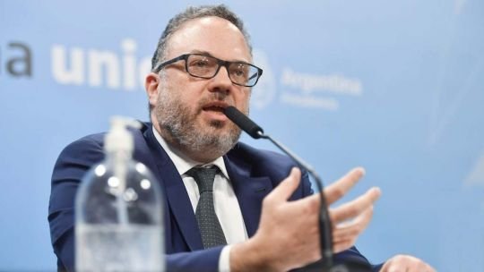 Matías Kulfas explica la diferencia entre el crecimiento que ofrece Milei y el desarrollo que interpretaron los votantes
