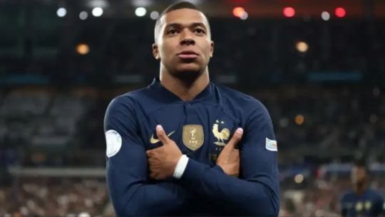 A cúantos goles quedó Kylian Mbappé de romper el récord de máximo goleador de la historia de la Copa del Mundo