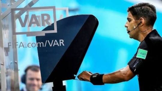 Rusia 2018 y la revolución del VAR en el fútbol: el fin del arbitraje tradicional