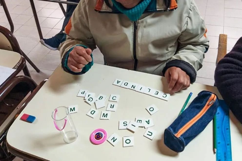 Pasos firmes hacia un nuevo diseño curricular de la modalidad Jóvenes y Adultos