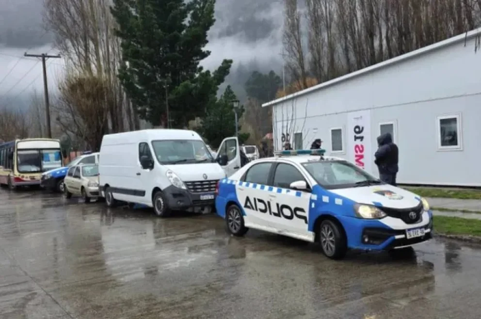 Encontraron sin vida a un hombre en su camioneta estacionada