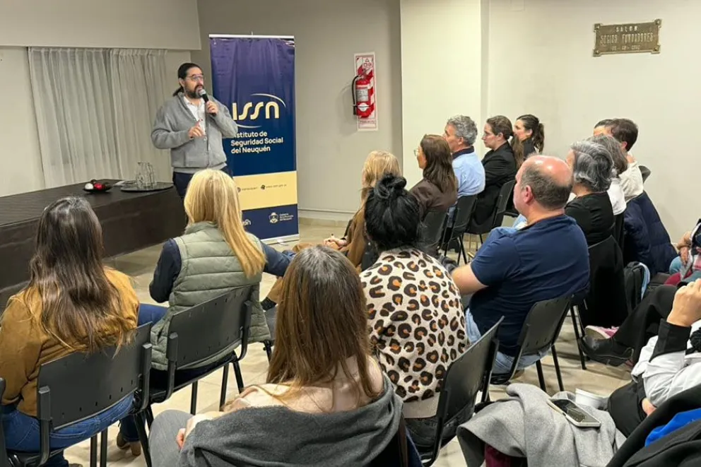 Prevención del suicidio y las autolesiones: el ISSN presentó el programa Redes para la Vida