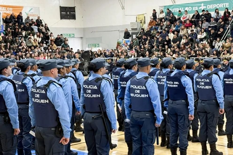 La incorporación de más policías y penitenciarios es un buen síntoma