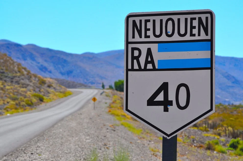 Hallaron un fusil cargado en una camioneta durante un operativo de rutina en la Ruta 40
