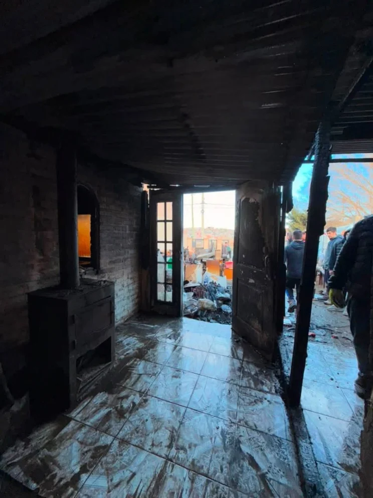 Solidaridad: una familia de Comodoro perdió todo en un incendio y pide ayuda