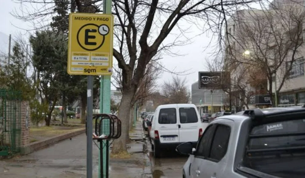 Aumenta el estacionamiento medido en Cipolletti: cuánto costará a partir de la próxima semana