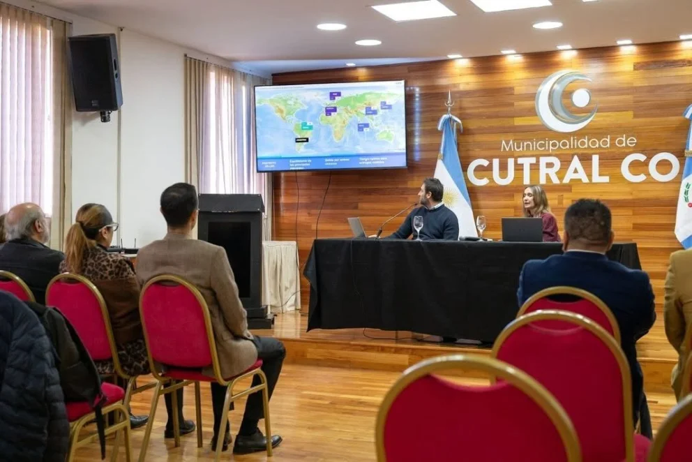 Vaca Muerta impulsa inversiones millonarias con el avance del proyecto Argentina LNG en la comarca petrolera