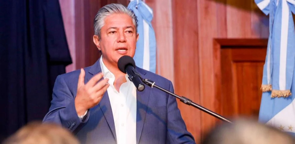 El gobernador respondió a las críticas y reafirmó el modelo de inversión en educación, salud y seguridad