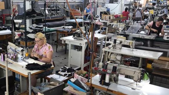 Industria textil en crisis: el empleo tuvo la mayor caída interanual de los últimos años