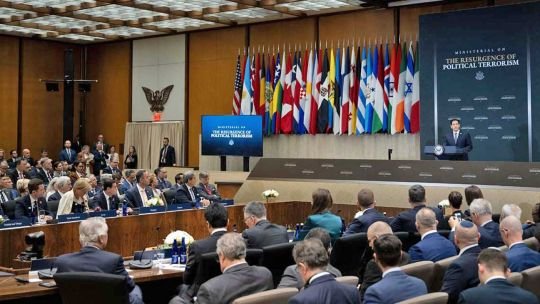 La resurrección de la Doctrina de Seguridad Nacional, con la mira en la extrema izquierda