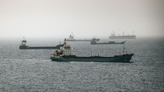 Ataque a buque de GNL catarí en Ormuz pone a prueba acuerdo entre EE.UU. e Irán