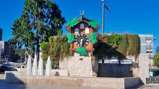 “El Cucú tendría que estar funcionando”: Antonio Laje cruzó al intendente de Carlos Paz por el deterioro del histórico reloj