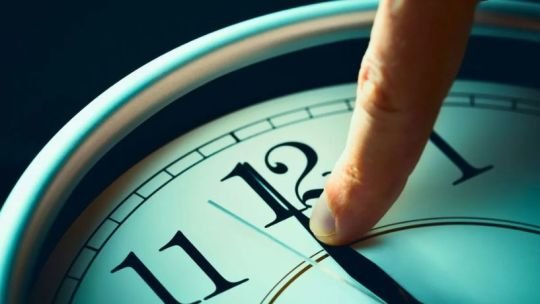 El reloj que se detuvo para salvar una vida: la historia que invita a entender el sentido de lo que nos ocurre