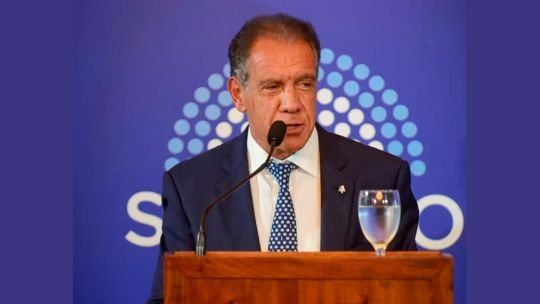 Encuesta sobre outsiders: Galperin lidera entre los nombres elegidos, pero la mayoría aún no define una alternativa