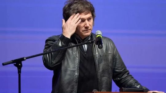 Encuesta: la “batalla cultural” de Milei no logra sumar apoyo y todos sus ejes retroceden