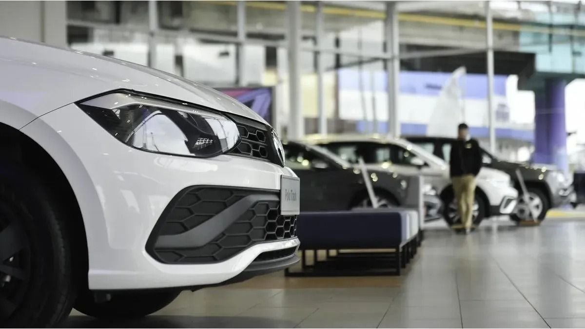 El plan de Gaido para que los autos sean más baratos en Neuquén