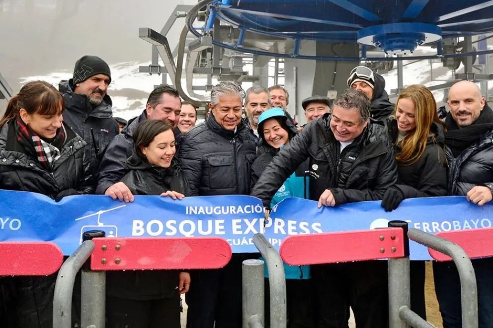 Cerro Bayo inauguró una nueva aerosilla y mejora el acceso a la cumbre para la temporada de invierno