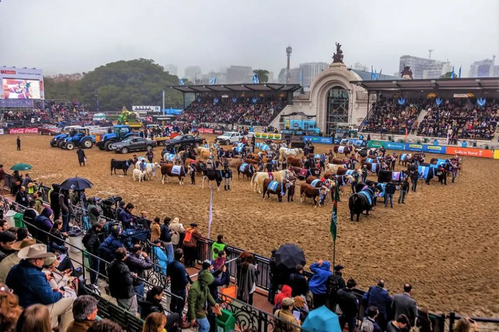 Neuquén muestra su producción y sus destinos turísticos a la Rural de Buenos Aires