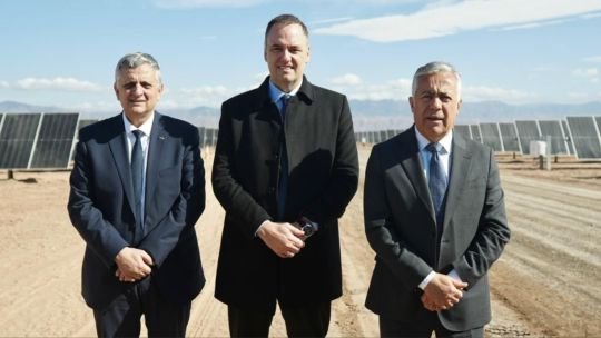 Luego de abandonar la Jefatura de Gabinete, Adorni renunció al directorio de YPF